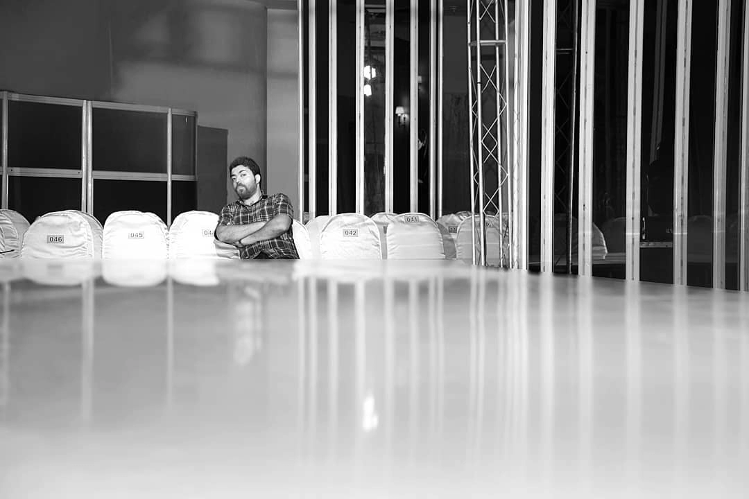 فرد موفق کسی است که با آجرهایی که به سمتش پرتاب کرده‌اند، بنایی ماندگار بسازد...